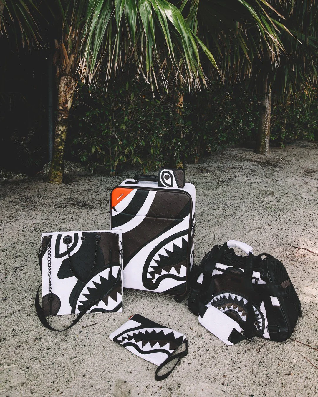 V.v.i.p. Loft Tote - Image 8